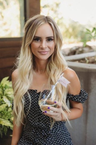 Amanda Stanton Sonoma July 16, 2017