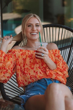 Lauren Burnham Luyendyk Instagram Pic July 18, 2020