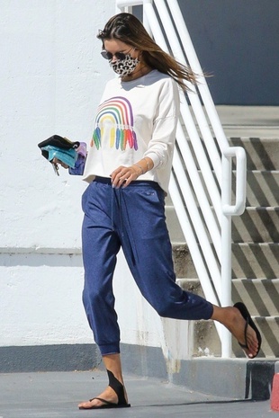 Alessandra Ambrosio Brentwood May 6, 2020