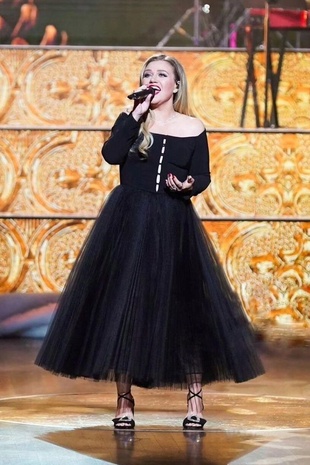 Kelly Clarkson Grand Ole Opry December 2023