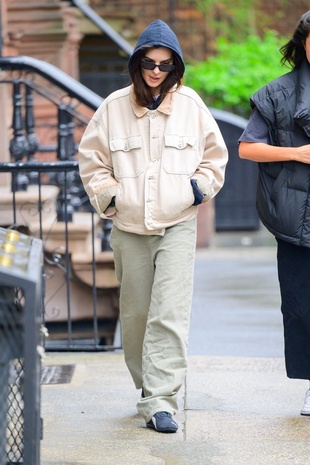 Emily Ratajkowski New York City April 1, 2024