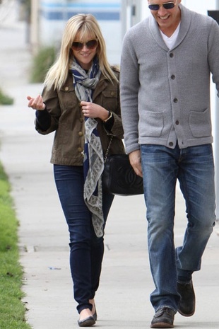 Reese Witherspoon Leaves the Church with Her Husband in Santa Monica January 22, 2012