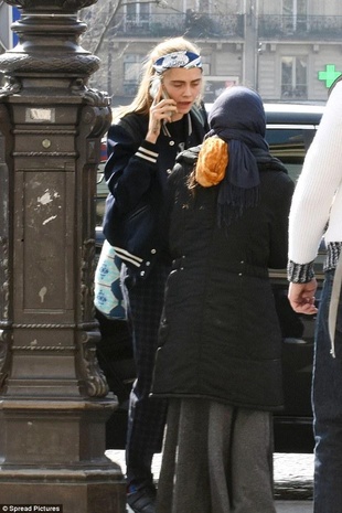 Cara Delevingne Gare Du Nord Station in Paris March 12, 2016