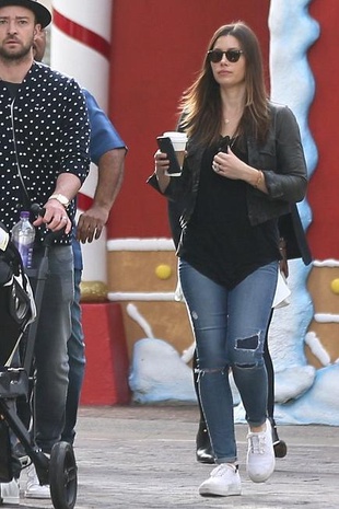 Jessica Biel Taking Silas to Meet Santa at the Grove December 9, 2015