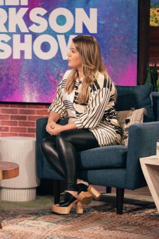 Kelly Clarkson The Kelly Clarkson Show Ep. 372 September 28, 2021