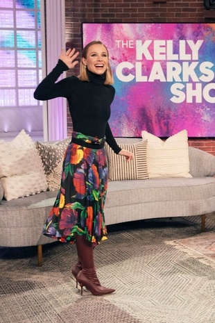 Kristen Bell The Kelly Clarkson Show February 8, 2022