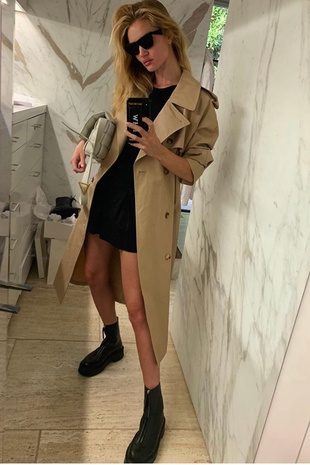 Rosie Huntington-Whiteley Instagram October 22, 2019