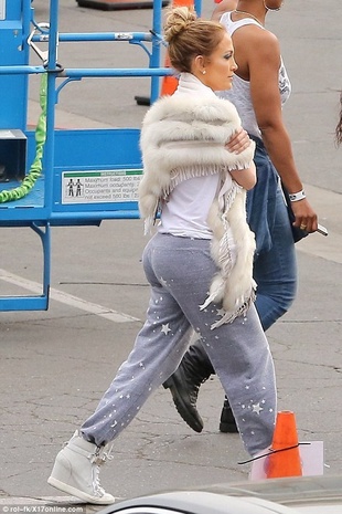 Jennifer Lopez Arrives For American Idol March 18, 2015