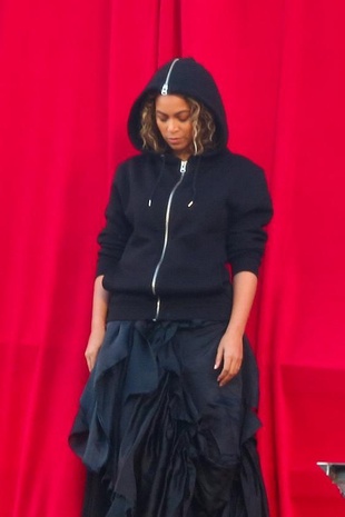 Beyonce Knowles Filming a Music Video January 23, 2016