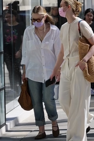 Dakota Fanning Rodeo Drive March 17, 2022