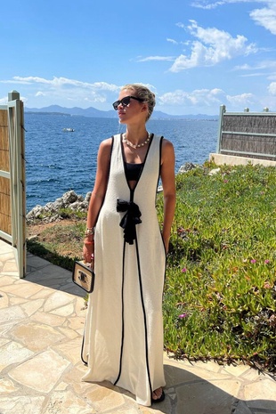 Sofia Richie Cap D'antibes, April 20, 2023