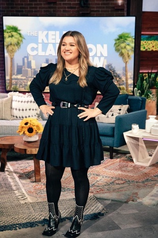 Kelly Clarkson The Kelly Clarkson Show Ep 381 October 11, 2021