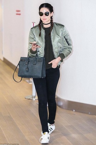 Lily Aldridge JFK Airport February 8, 2016