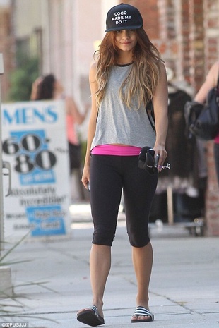 Vanessa Hudgens Pilates September 16, 2013