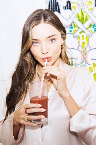 Miranda Kerr Instagram September 3, 2021