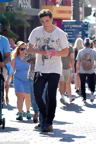 Brooklyn Beckham Universal Studios Hollywood July 29, 2017