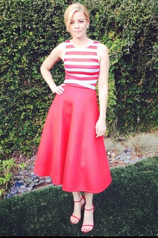 Elizabeth Banks Before the Ellen Degeneres Show November 17, 2014