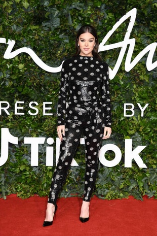 Hailee Steinfeld The Fashion Awards November 29, 2021