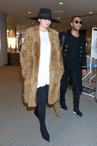 Chrissy Teigen Narita Airport January 1, 2018