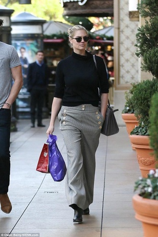 Kate Upton Beverly Hills July 27, 2017