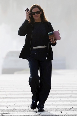 Jennifer Garner Santa Monica October 18, 2023