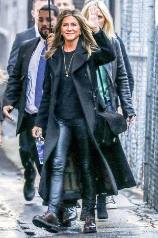 Jennifer Aniston Arriving to Jimmy Kimmel December 5, 2018