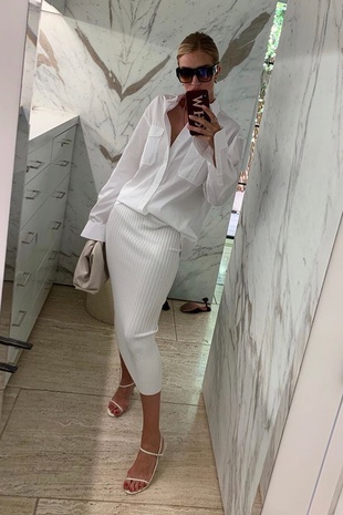 Rosie Huntington-Whiteley Instagram August 7, 2019