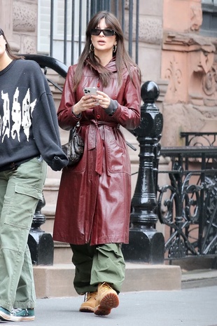 Emily Ratajkowski New York City March 31, 2023