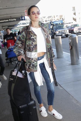 Alessandra Ambrosio Lax Airport November 6, 2017