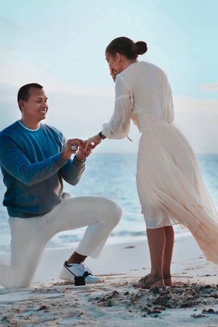 Jennifer Lopez Getting Proposed to by Alex Rodriguez March 9, 2019