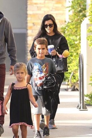 Kourtney Kardashian Calabasas September 25, 2016