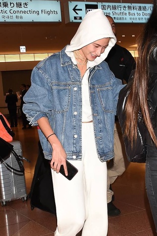 Hailey Baldwin Tokyo October 7, 2018