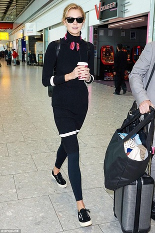 Karlie Kloss Heathrow Airport September 29, 2015