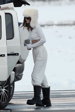 Kendall Jenner Aspen December 30, 2020