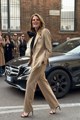 Anna Dello Russo Max Mara Show February 23, 2023