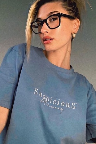 Hailey Bieber Suspicious Antwerp May 25, 2020