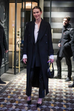 Karlie Kloss Paris January 21, 2024