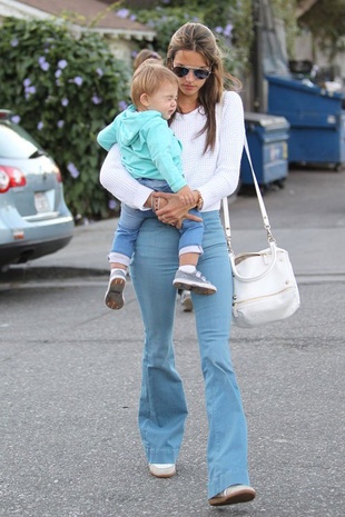 Alessandra Ambrosio Venice Beach November 23, 2013