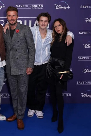 Victoria Beckham Save Our Squad with David Beckham Screeming November 1, 2022