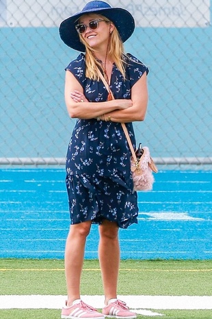 Reese Witherspoon At Soccer Field October 6, 2018