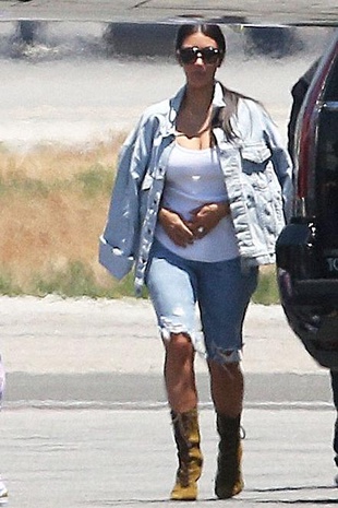 Kim Kardashian West Van Nuys Airport June 4, 2016