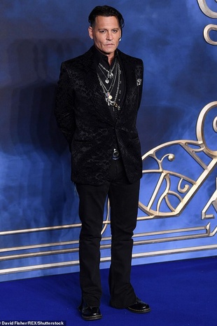 Johnny Depp Fantastic Beasts: the Crimes of Grindelwald UK Premiere November 13, 2018