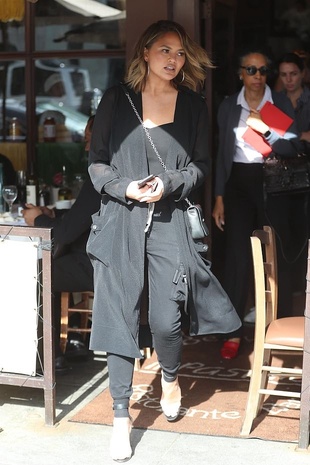 Chrissy Teigen Il Pastaio February 26, 2019