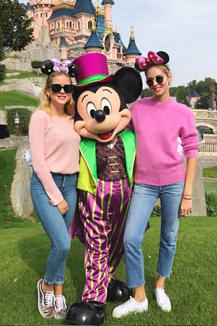 Chiara Ferragni Chiara and Valentina Ferragni at Disneyland Paris September 29, 2017