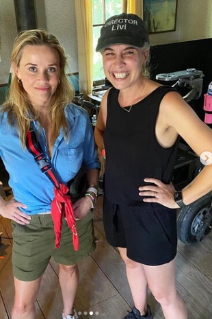 Reese Witherspoon Visiting the Set of #wherethecrawdadssing June 18, 2021