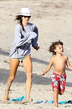 Alessandra Ambrosio Malibu Beach May 6, 2018