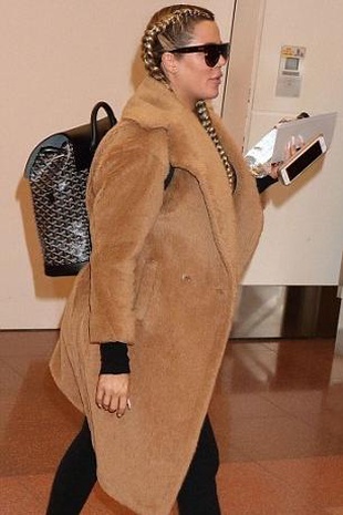 Khloe Kardashian Haneda Airport in Tokyo February 26, 2018