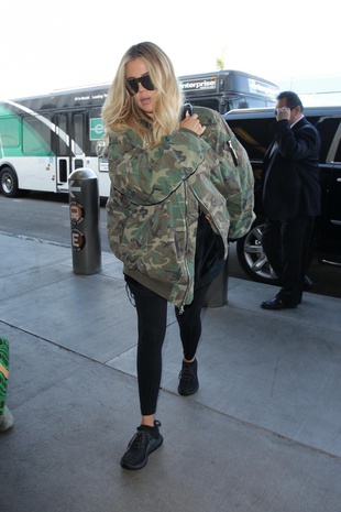 Khloe Kardashian Lax Airport December 8, 2017