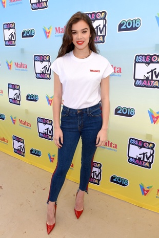 Hailee Steinfeld Isle of MTV Press Conference in Malta June 27, 2018