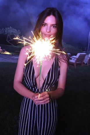 Emily Ratajkowski Puerto Rico December 6, 2015